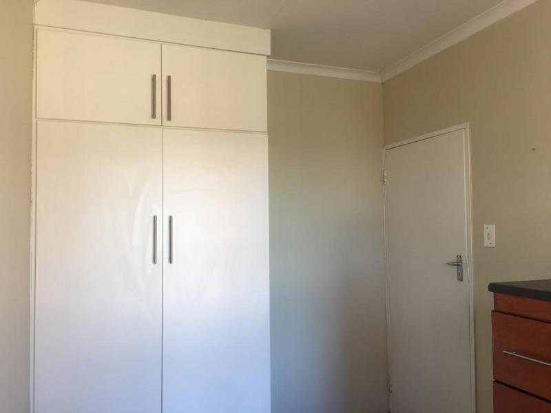 2 Bedroom Property for Sale in Langenhovenpark Free State